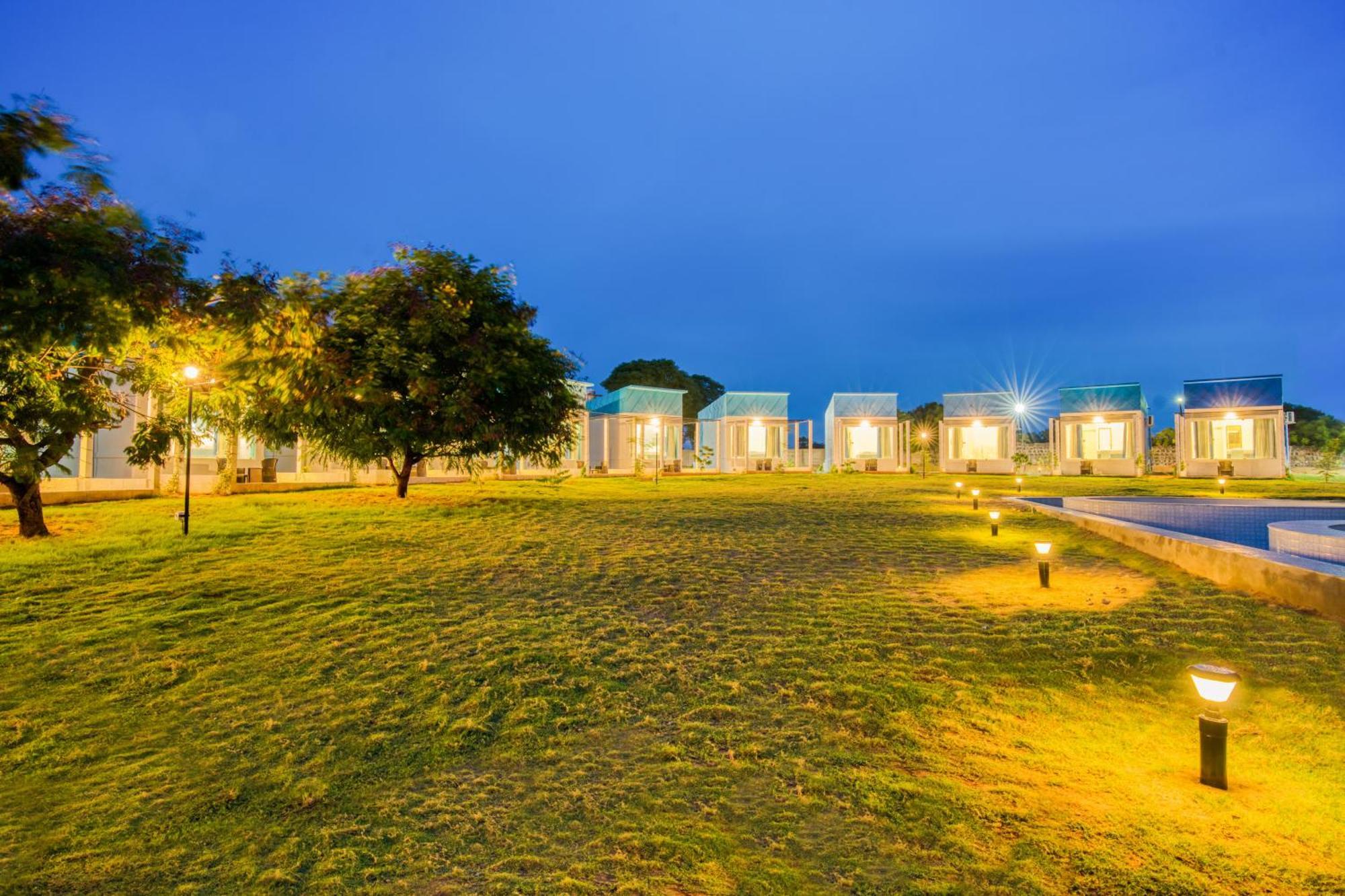 Seaborne Beach Resort Auroville Bagian luar foto