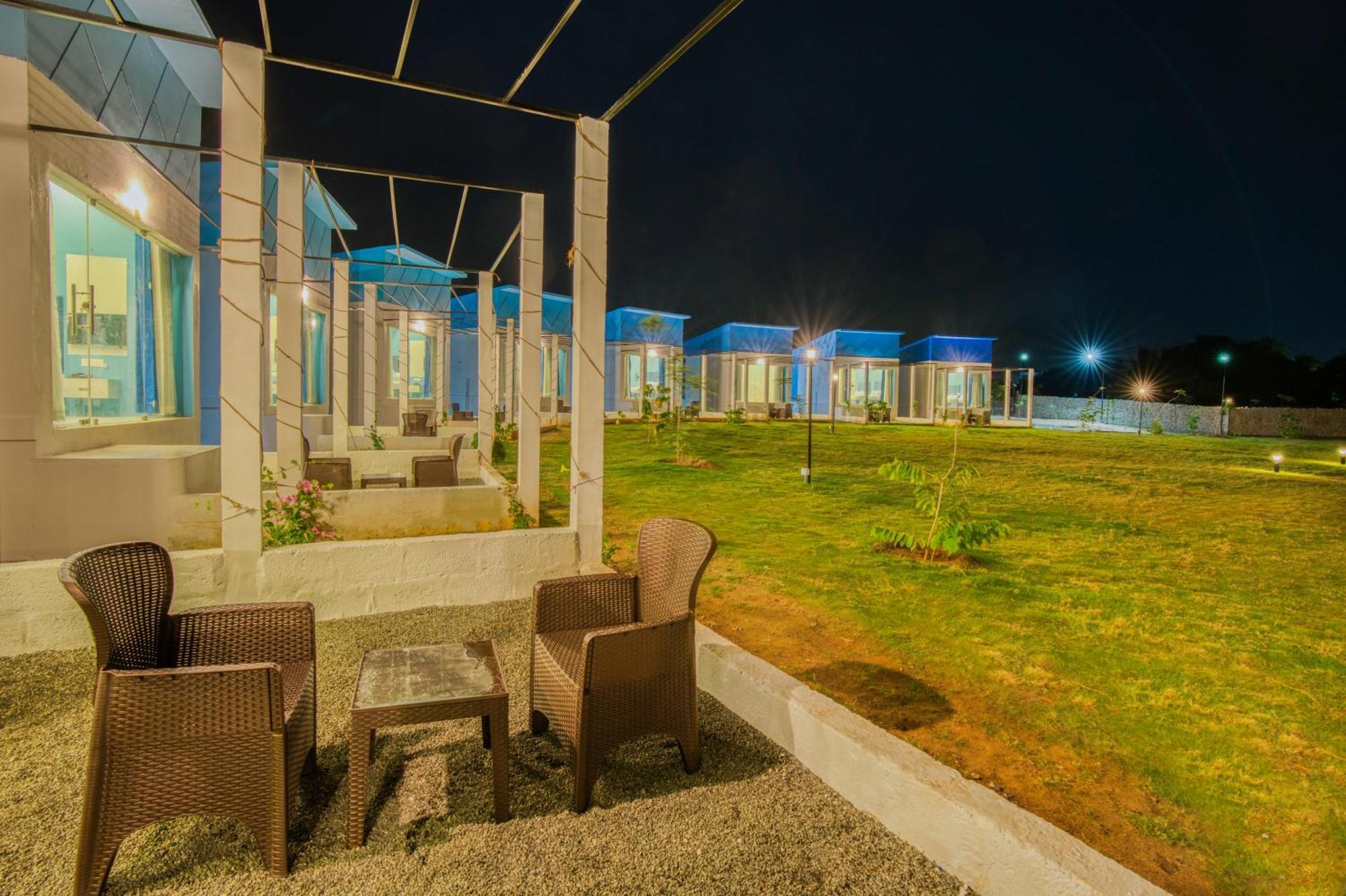 Seaborne Beach Resort Auroville Bagian luar foto