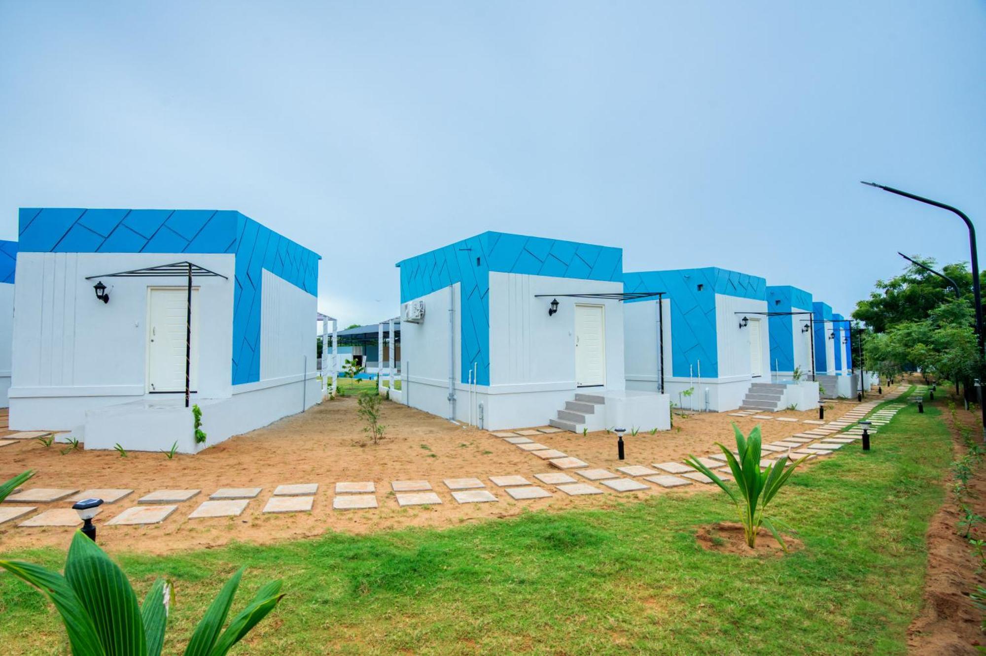 Seaborne Beach Resort Auroville Bagian luar foto