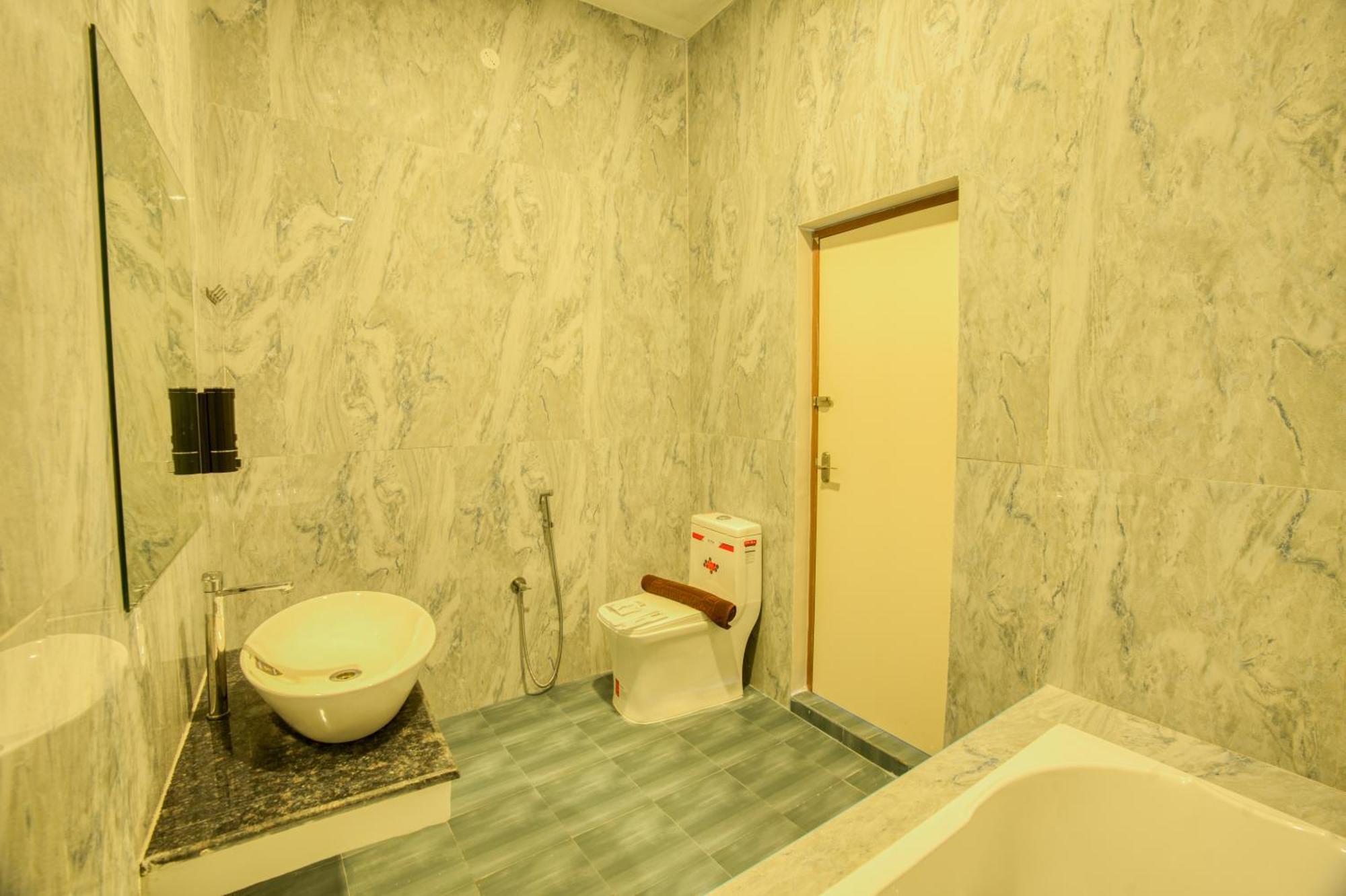 Seaborne Beach Resort Auroville Bagian luar foto
