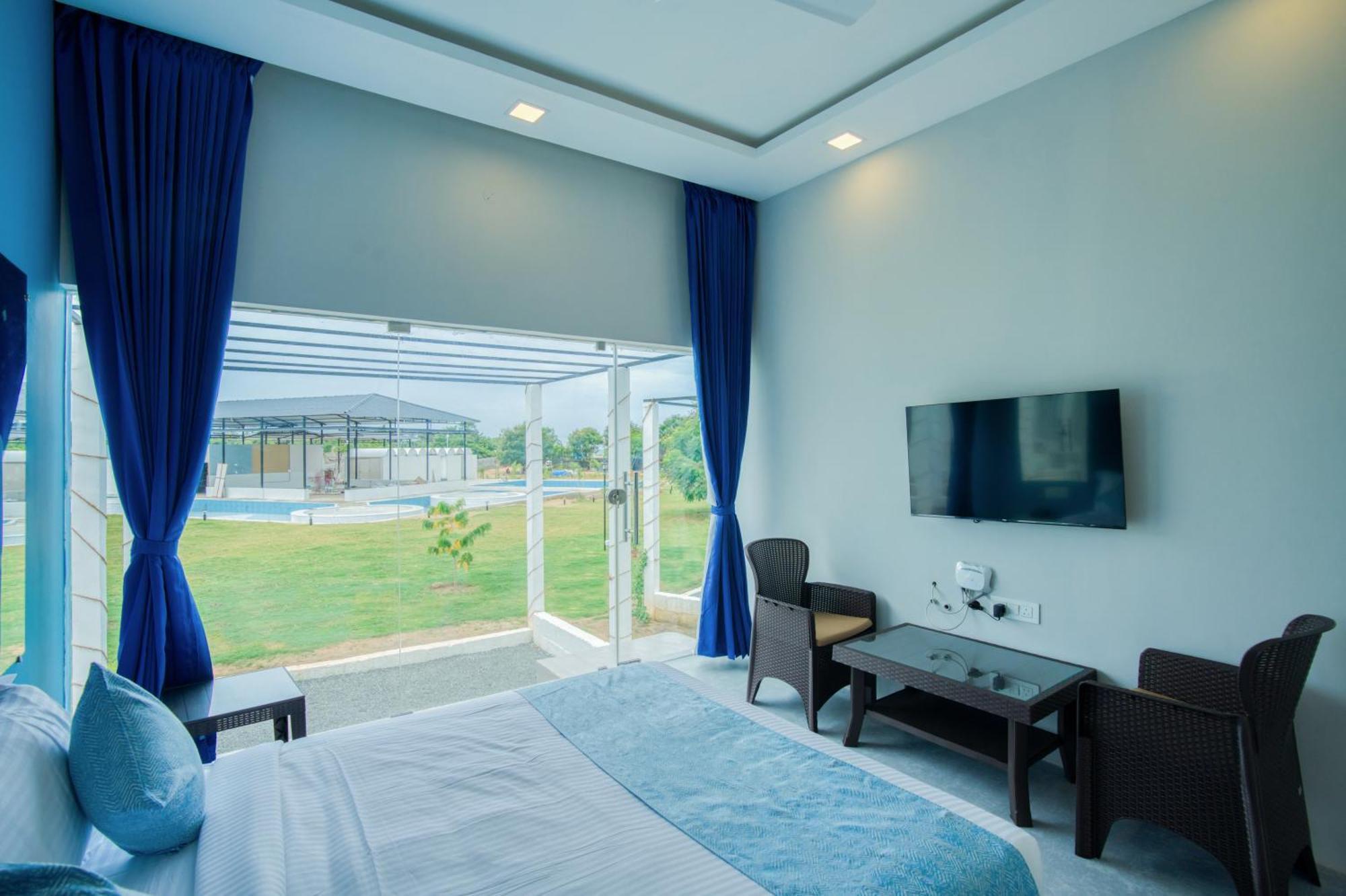 Seaborne Beach Resort Auroville Bagian luar foto
