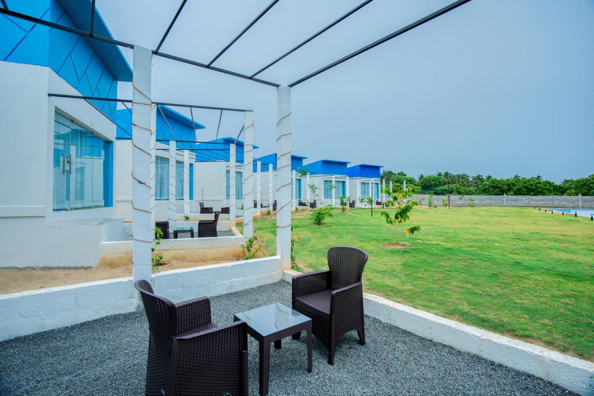 Seaborne Beach Resort Auroville Bagian luar foto
