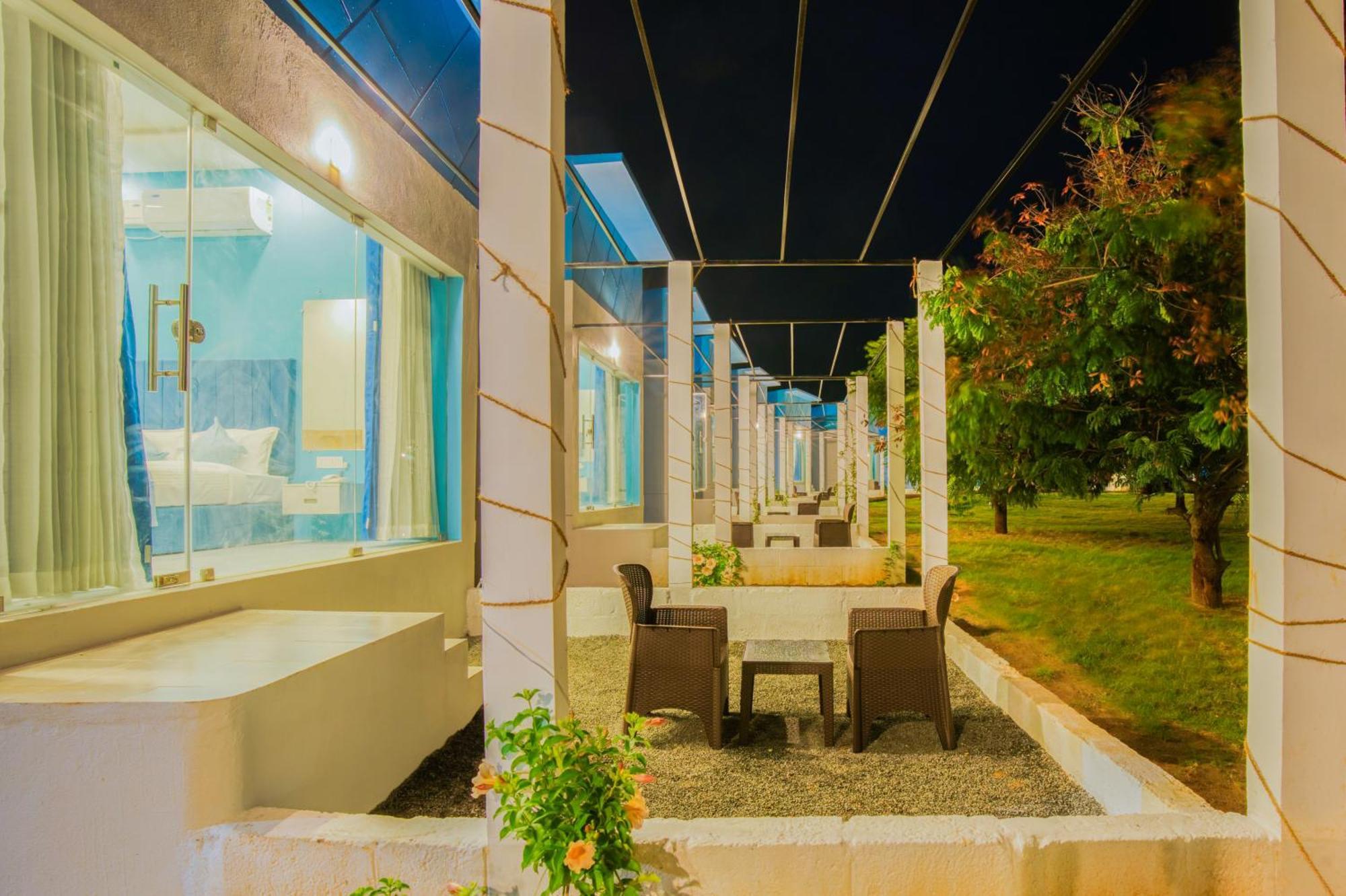 Seaborne Beach Resort Auroville Bagian luar foto