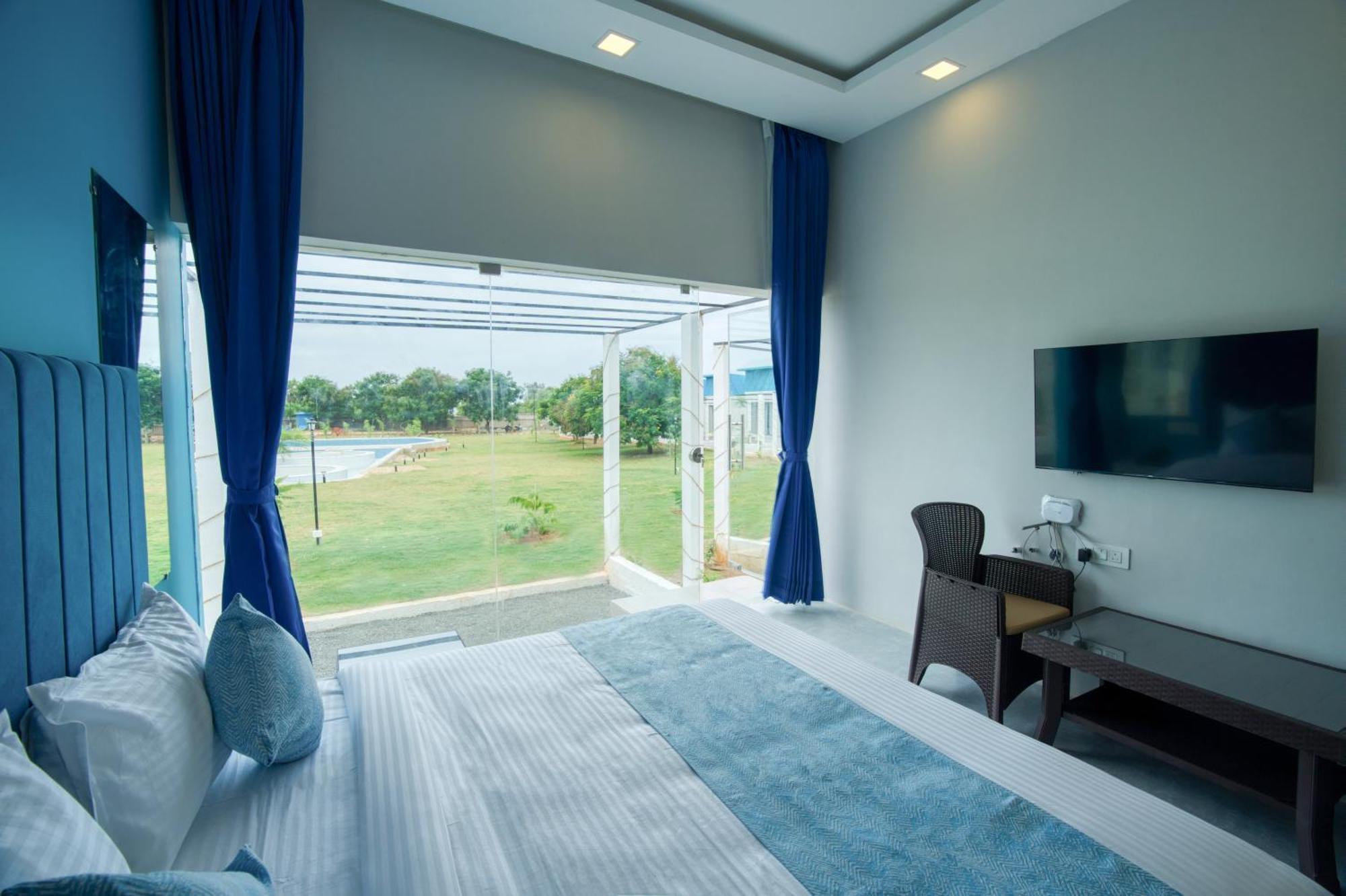 Seaborne Beach Resort Auroville Bagian luar foto